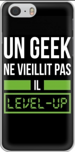Capa Un Geek ne vieillit pas il level up for Iphone 6 4.7